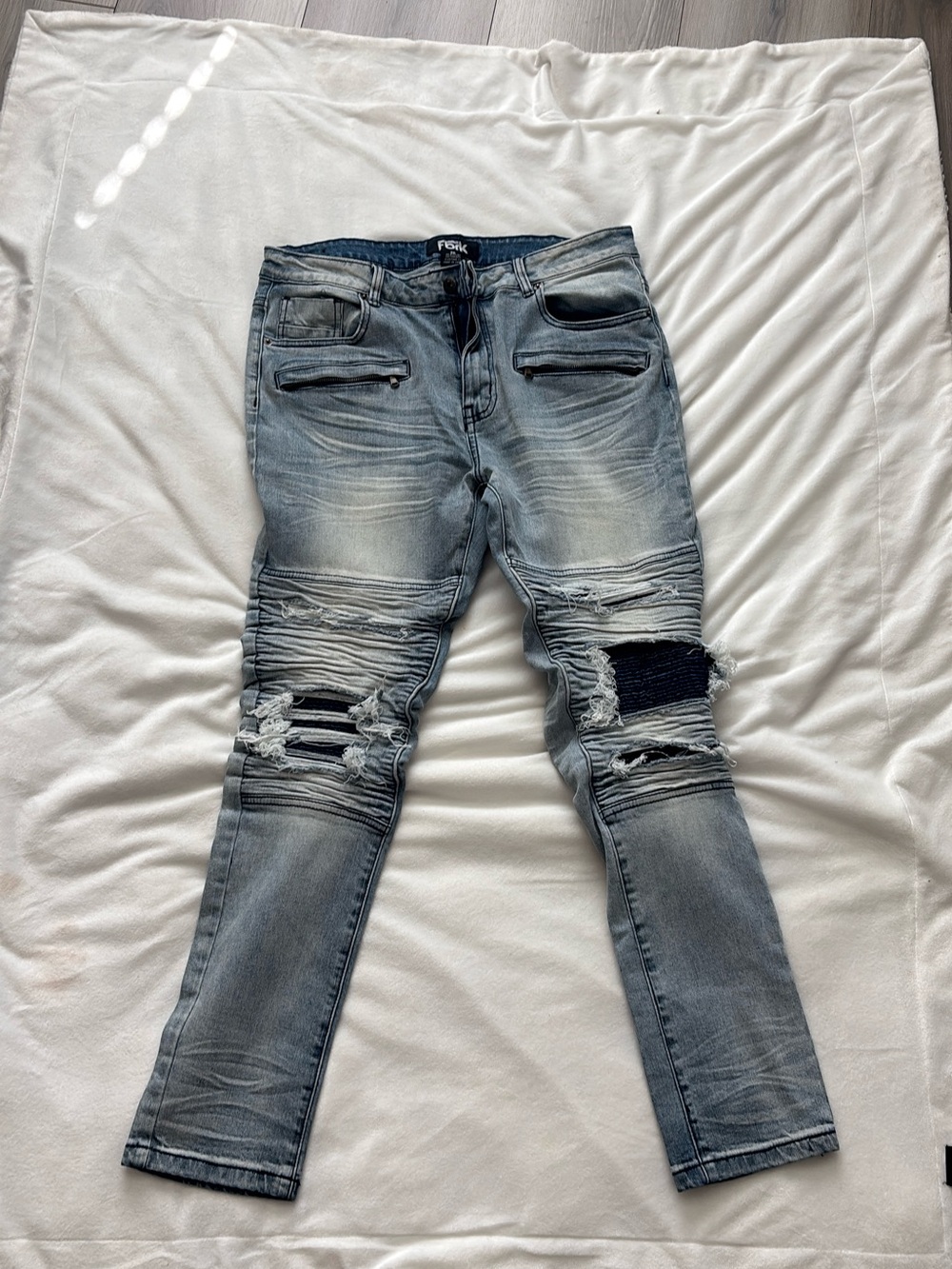 Men's Skinny Distressed Light Blue Jeans with Knee Rips